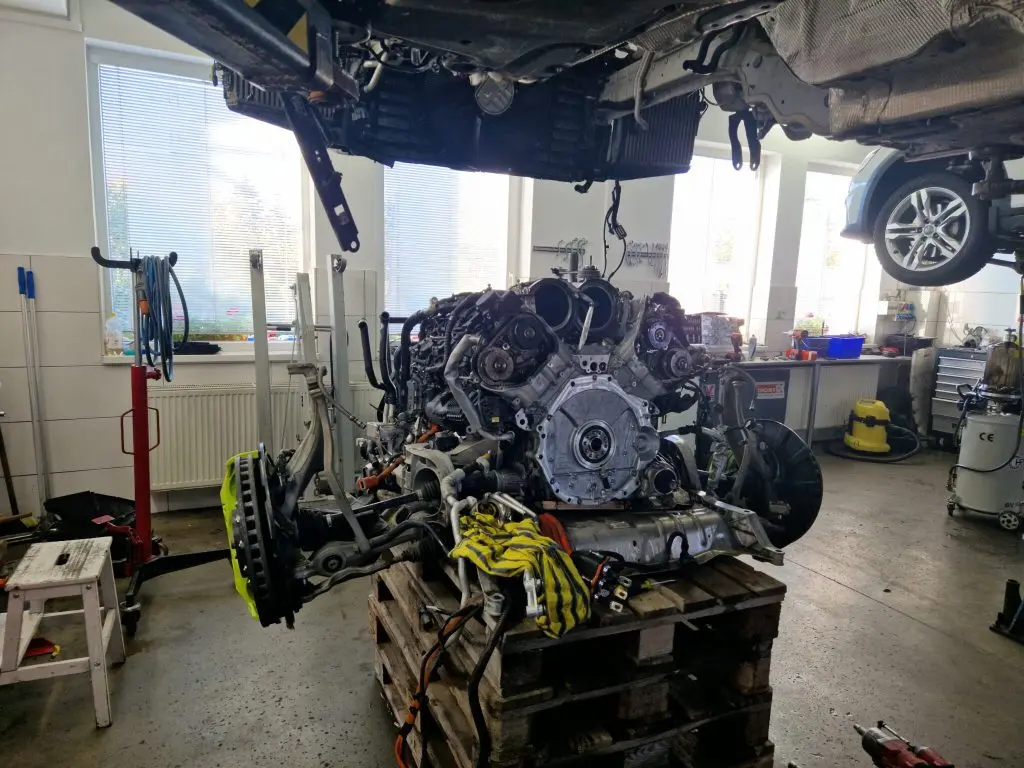 Motory 4