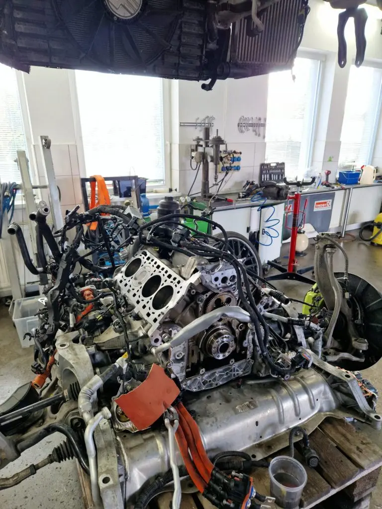 Motory 5