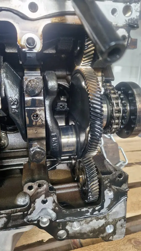 Motory 9